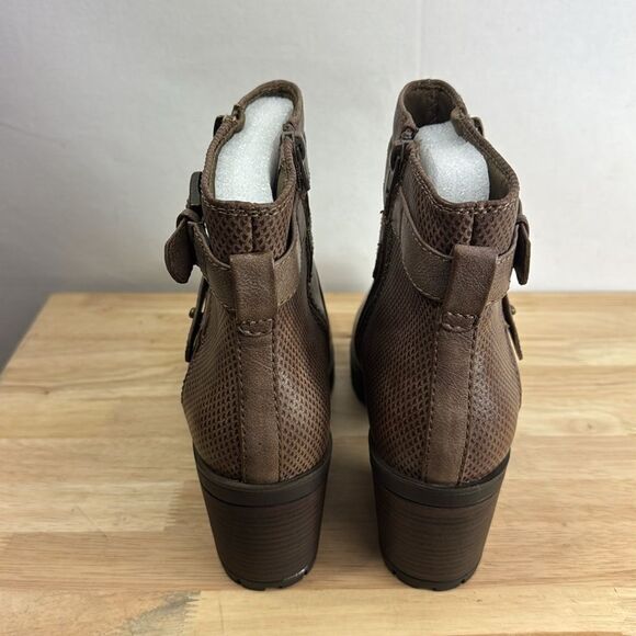 Baretraps Towanda Lug Sole Booties- Mushroom- Size 10 M- NEW - Picture 3 of 8